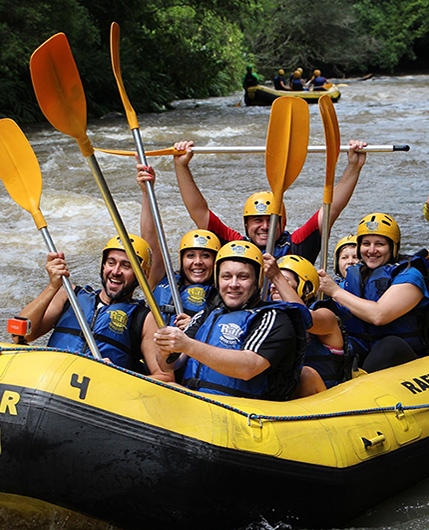 Améliorer l'esprit d'équipe en rafting